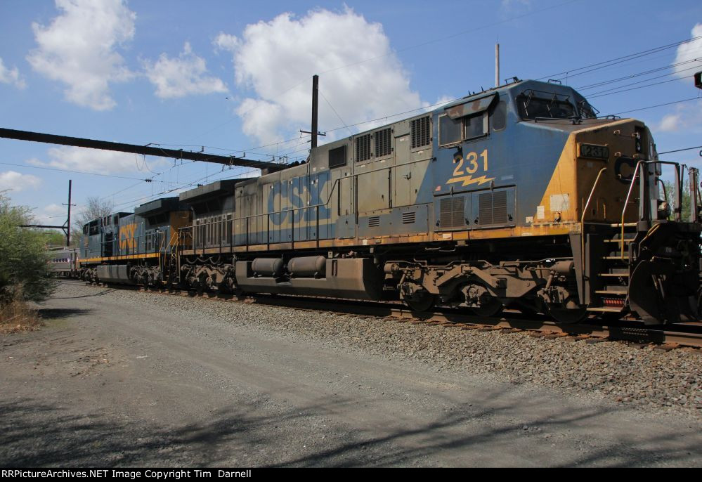 CSX 231 on C726 coal train